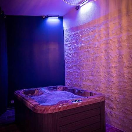 Love Room Spa Privatif Villefranche-sur-Saône Buitenkant foto