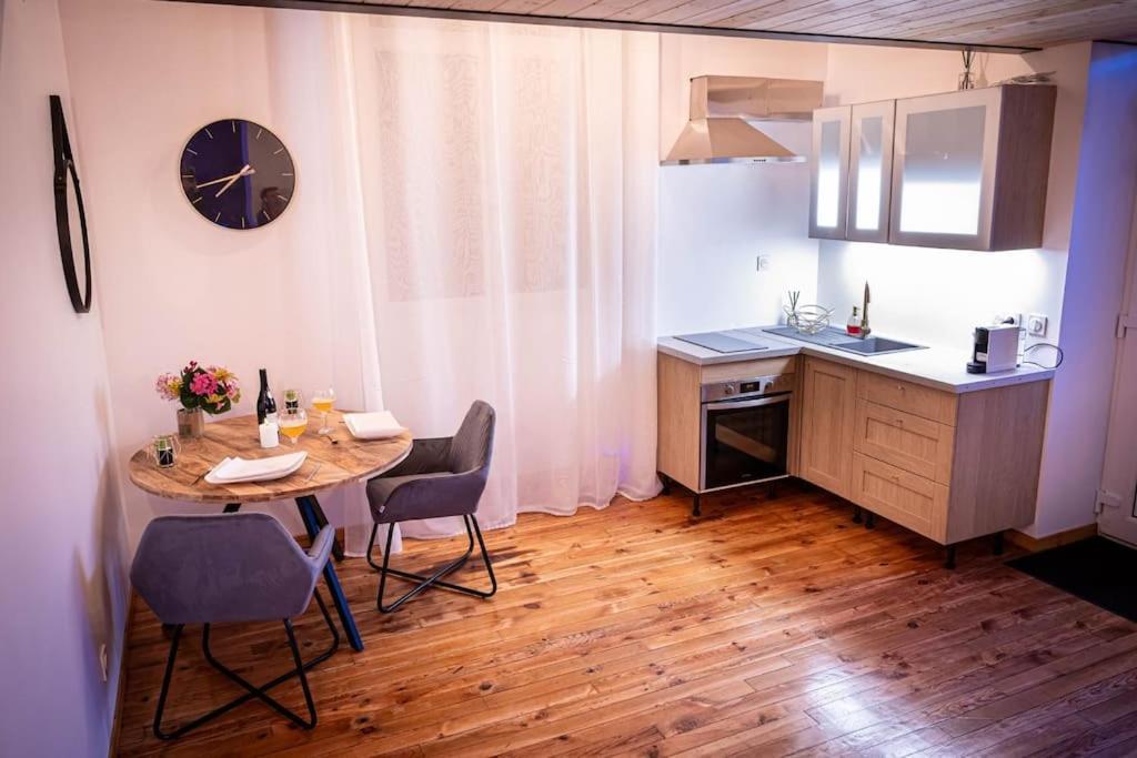 Love Room Spa Privatif Villefranche-sur-Saône Buitenkant foto
