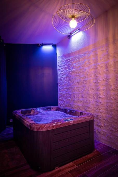 Love Room Spa Privatif Villefranche-sur-Saône Buitenkant foto